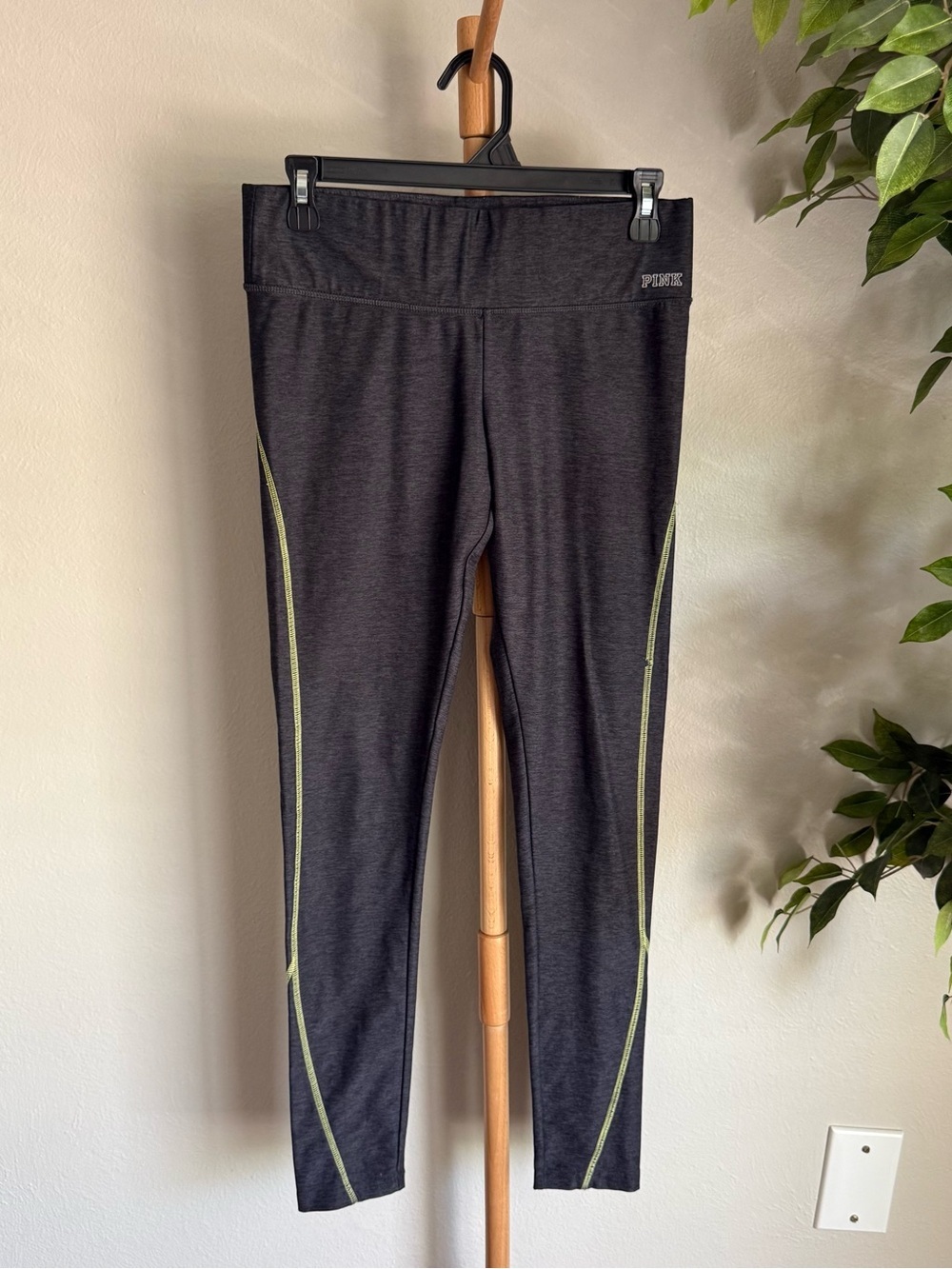 PINK Victoria’s Secret Gray & Green Athletic Leggings Size Small